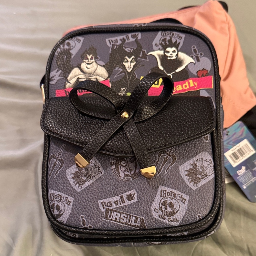 Wonder Pop Villains Themed Black and Gray Crossbody Bag